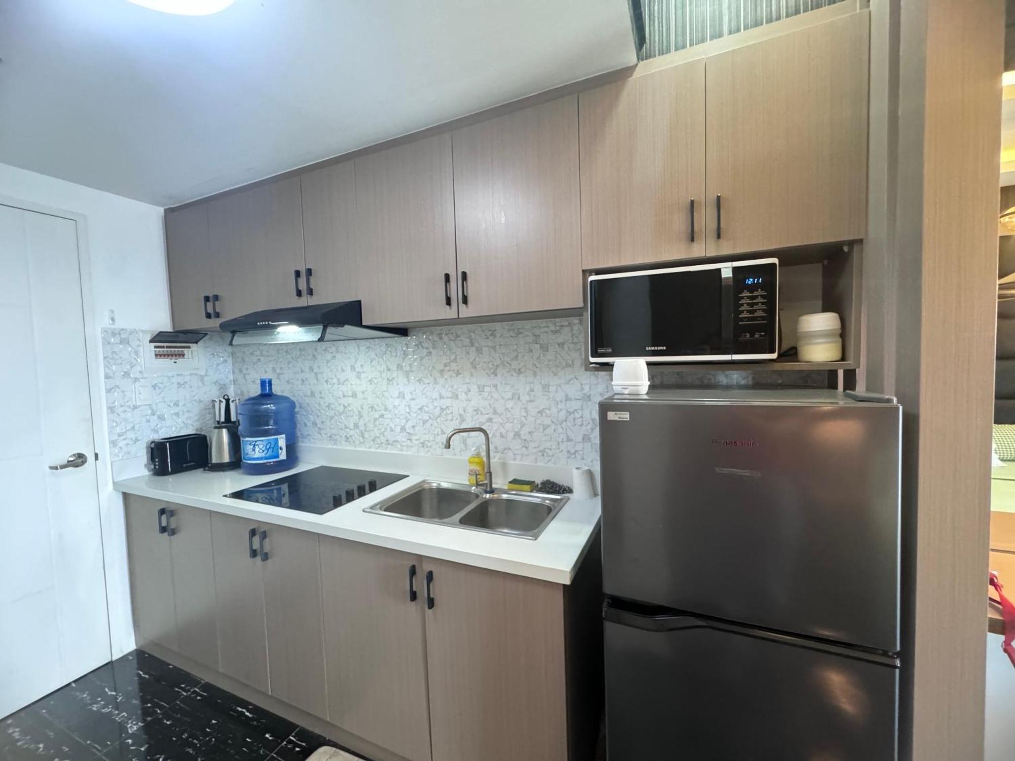 Luxanos Condo Place- Sunvida Tower Cebu Eksteriør bilde